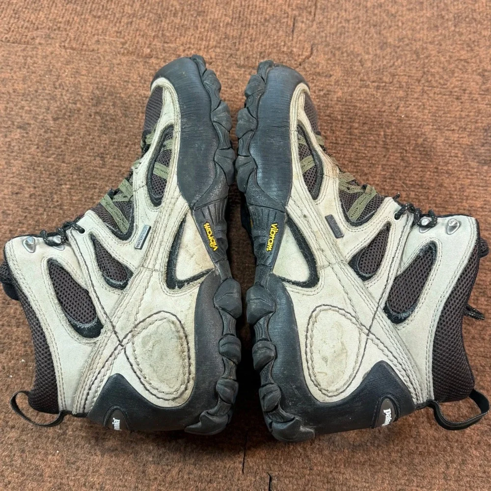 Patagonia Bungee Cord Waterproof Hiking Boots Mens 10 Vibram Tan Black T81027 B+
